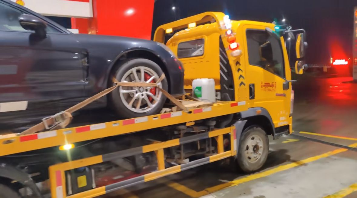 营口行车途中遇到突发状况该如何呼叫道路救援？